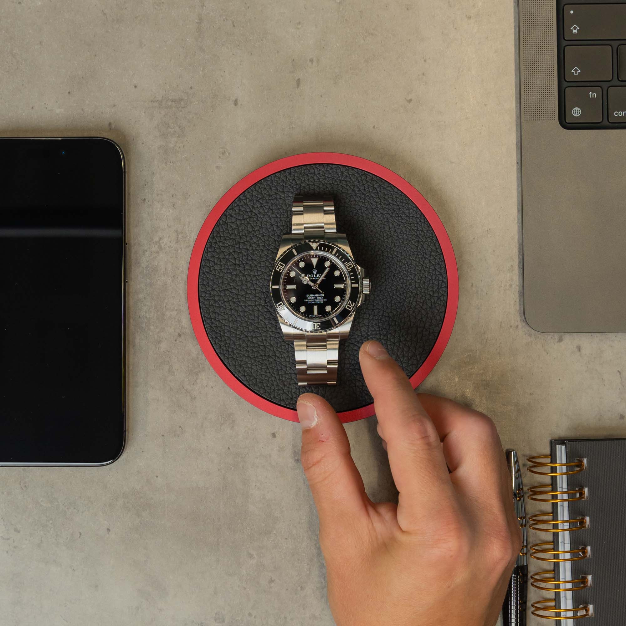 RedBar X DailyWatch Watchmat