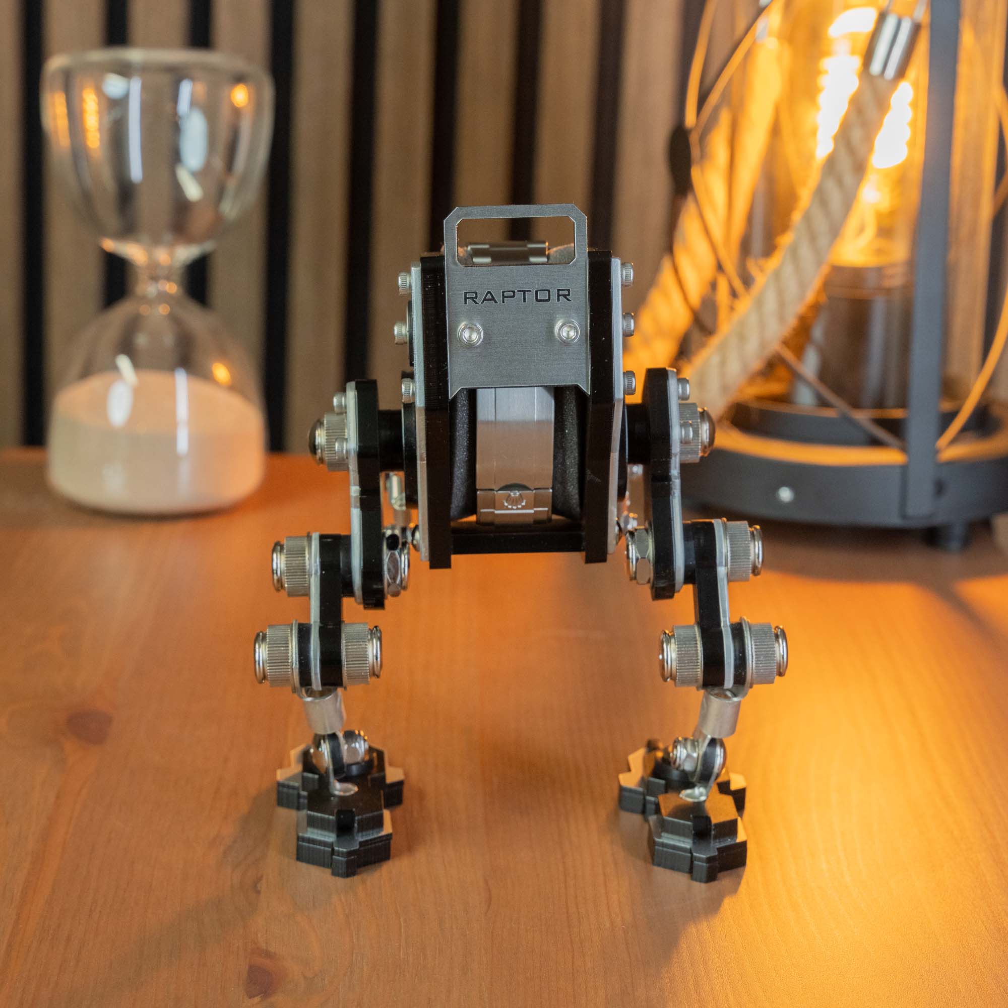 watch stand robotoys